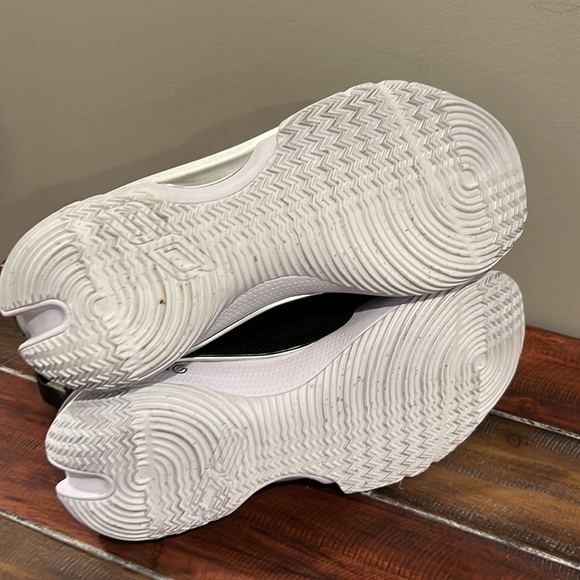 ⭐️ Under Armour UA Team Curry 7 Basketball Sneakers Black White Size 12 - Picture 8 of 9